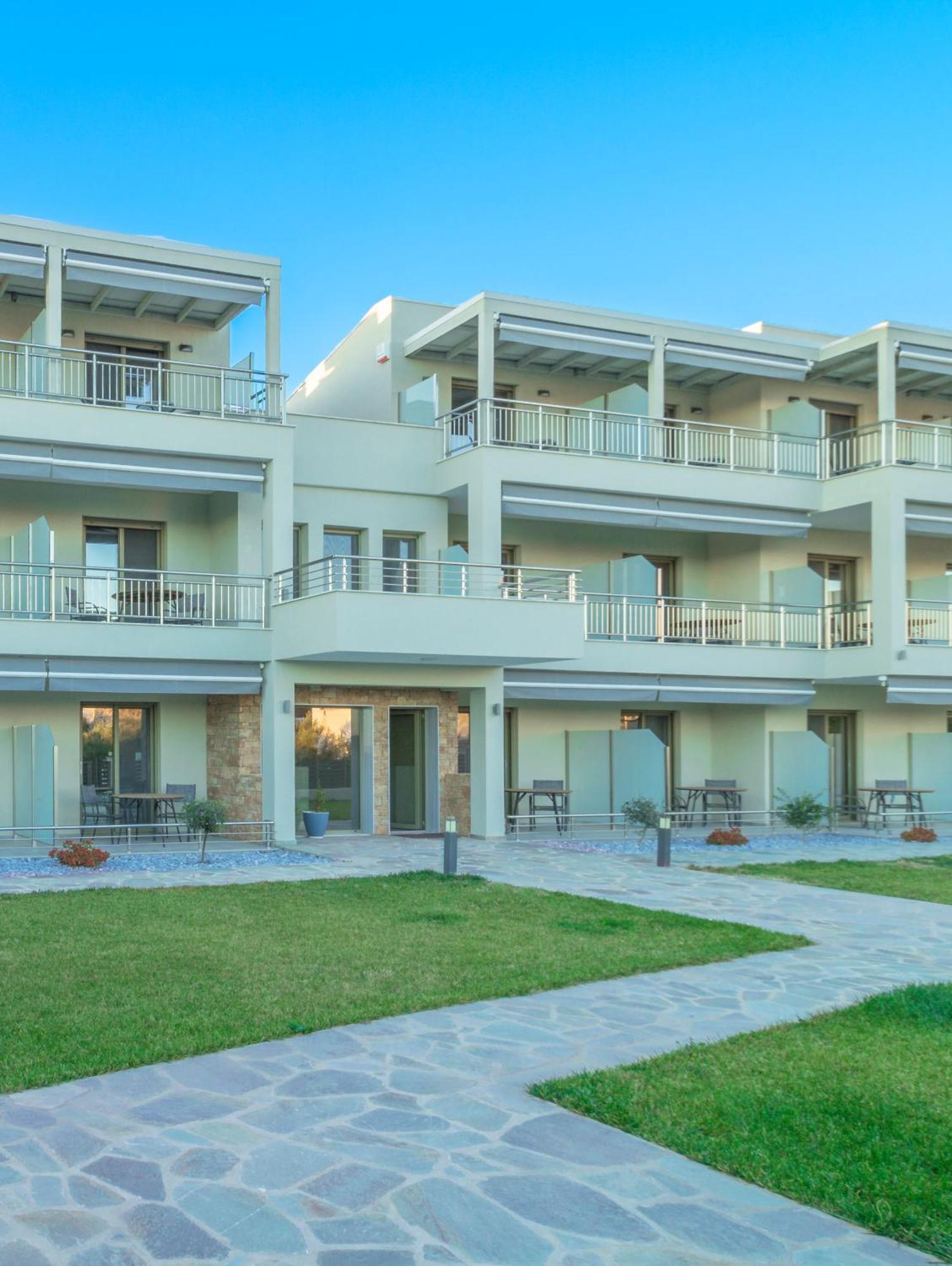 Oliva Suites Nikiti  Eksteriør billede